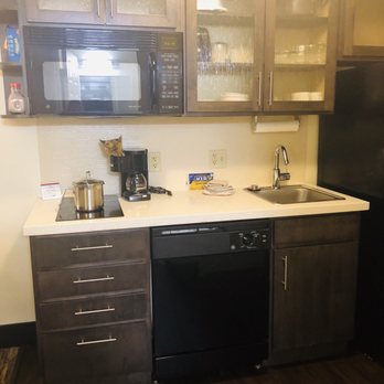 Candlewood Suites Bloomington-Normal - Kitchenette - Hotels Near Me - Normal, Illinois Candlewood Suites Bloomington-Normal - Kitchenette - Hotels Near Me - Normal, Illinois