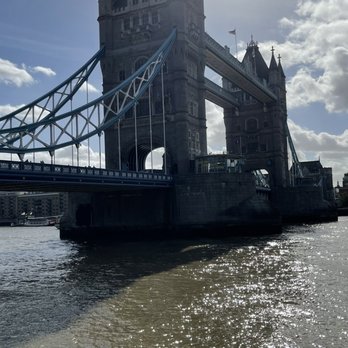 Tower Bridge - Landmarks & Historical Buildings Near Me - London, XGL Tower Bridge - Landmarks & Historical Buildings Near Me - London, XGL