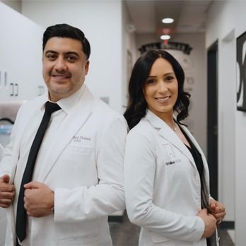 SmilesHUB - Cosmetic Dentists Near Me - Oakbrook Terrace, Illinois SmilesHUB - Cosmetic Dentists Near Me - Oakbrook Terrace, Illinois