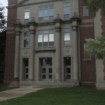 Green Bay West High School - The "old" entrance and former main entrance. - Middle Schools & High Schools Near Me - Green Bay, Wisconsin Green Bay West High School - The "old" entrance and former main entrance. - Middle Schools & High Schools Near Me - Green Bay, Wisconsin