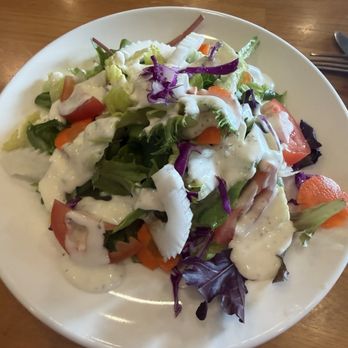 Pazzo Pizzeria - Small salad - Pizza Near Me - Los Angeles, California Pazzo Pizzeria - Small salad - Pizza Near Me - Los Angeles, California