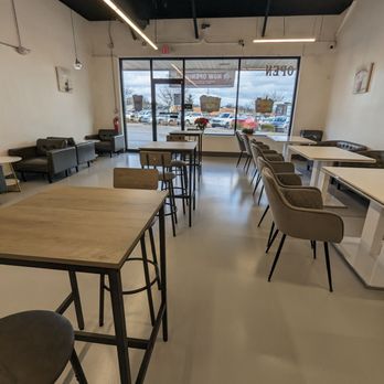 Bambu Dessert And Drink - Seating - Bubble Tea Near Me - Columbus, Ohio