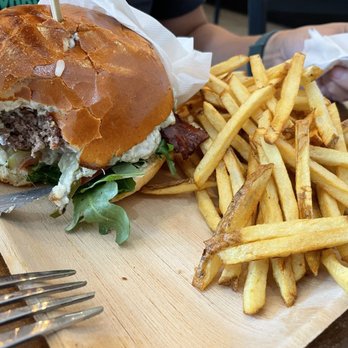 Wild Carvery - Bacon Blue Burger - Breakfast & Brunch Near Me - Burbank, California Wild Carvery - Bacon Blue Burger - Breakfast & Brunch Near Me - Burbank, California