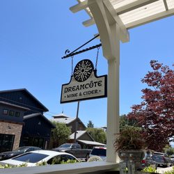 Dreamcôte Wine Co.
