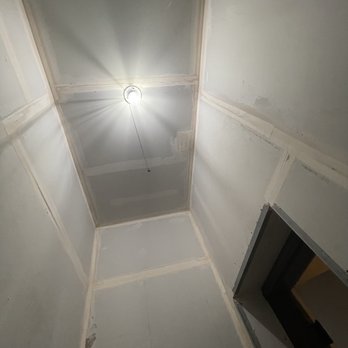 LQ Construction - Drywall Installation & Repair Near Me