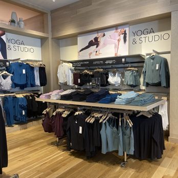 Athleta - yoga merch - Women's Clothing Near Me - El Segundo, California