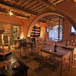 La Locanda del Vino Nobile - Restaurant with typical Tuscan cuisine from 10 years also gluten free