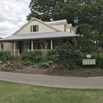 Memphis Botanic Garden - Botanical Gardens Near Me - Memphis, Tennessee