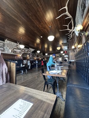 Public House by null