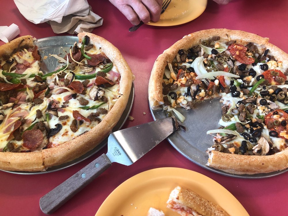 Pizza King In Pikeville Logo