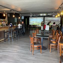 Bogey's Indoor Golf Simulator - Inside
