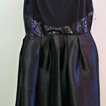 Le Monde Emporium - My Little Black Dress! - Women's Clothing Near Me - Ventura, California Le Monde Emporium - My Little Black Dress! - Women's Clothing Near Me - Ventura, California