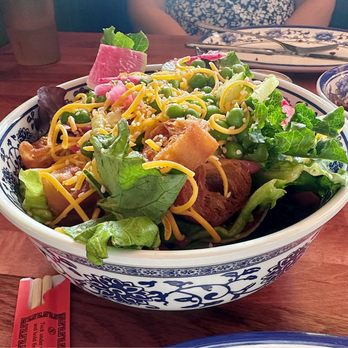 King BBQ - Crunchy Salad - Barbeque Near Me - Charleston, South Carolina King BBQ - Crunchy Salad - Barbeque Near Me - Charleston, South Carolina
