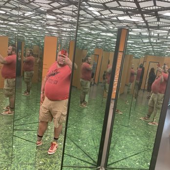 Museum of Illusions - There are 1000s of me... - Museums Near Me - Denver, Colorado