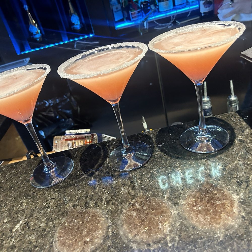Checkmate - Bars Near Me - Detroit, Michigan