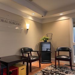 Santa Rosa Oral Surgery - Waiting Area