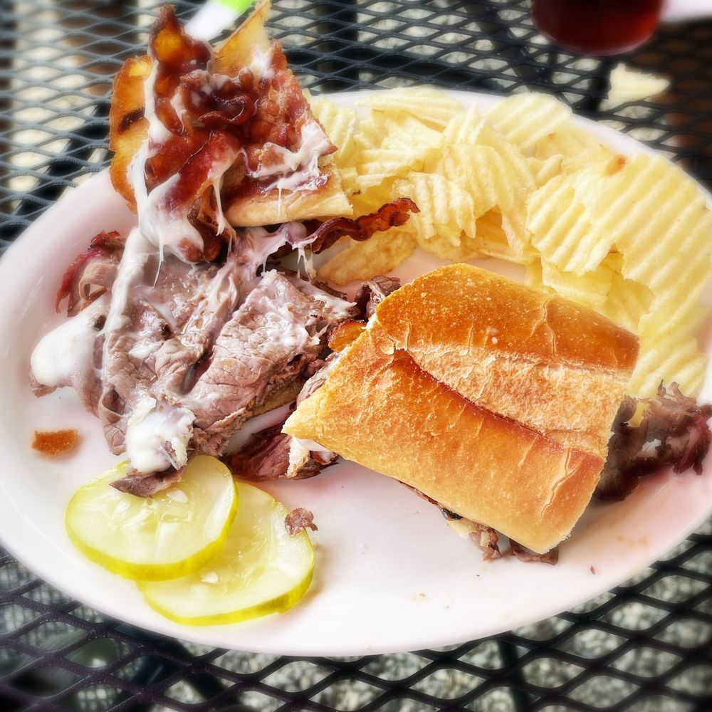 Country Dream - Roast beef sandwich with cheese & bacon - Breakfast & Brunch Near Me - Warwick, New York Country Dream - Roast beef sandwich with cheese & bacon - Breakfast & Brunch Near Me - Warwick, New York