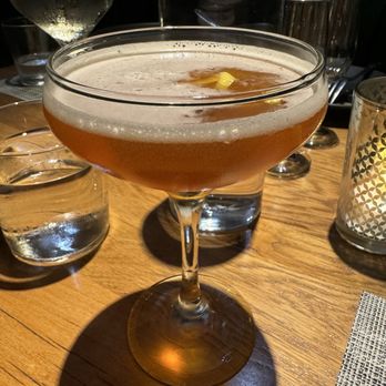 The Tuck Room - Cocktail Bars Near Me - Los Angeles, California