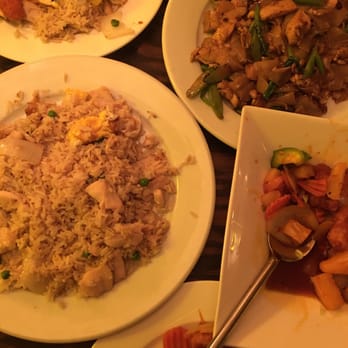 Melanee Thai - Chicken pad see ew noodles, chicken fried rice, and sweet and sour chicken - Thai Near Me - Los Angeles, California Melanee Thai - Chicken pad see ew noodles, chicken fried rice, and sweet and sour chicken - Thai Near Me - Los Angeles, California