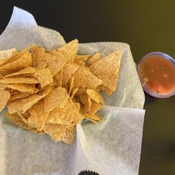 Tomatillo Mexican Grill - Chips and Chips con Salsa