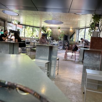 Osmo x Marusan - Interior with DJ station - Coffee & Tea Near Me - Montreal, Quebec Osmo x Marusan - Interior with DJ station - Coffee & Tea Near Me - Montreal, Quebec