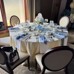 Iroquois Club - Table