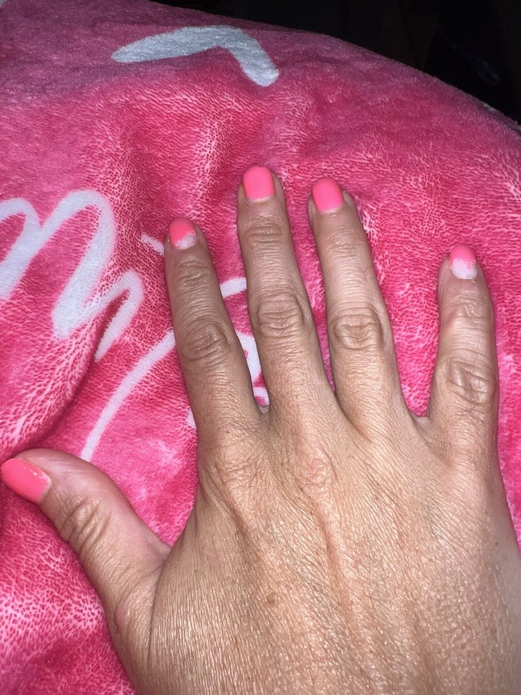 J & L  Creative Nails Logo
