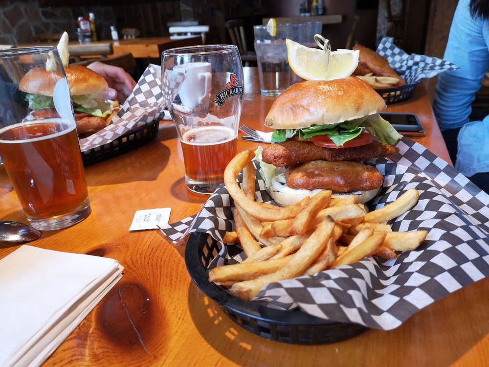 Bush Company Bar & Grill Logo