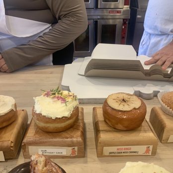 Fan-Fan Doughnuts - Inside - Donuts Near Me - Brooklyn, New York Fan-Fan Doughnuts - Inside - Donuts Near Me - Brooklyn, New York
