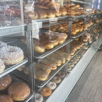 B & B Donuts - Lots of fresh donuts - Donuts Near Me - Fullerton, California B & B Donuts - Lots of fresh donuts - Donuts Near Me - Fullerton, California