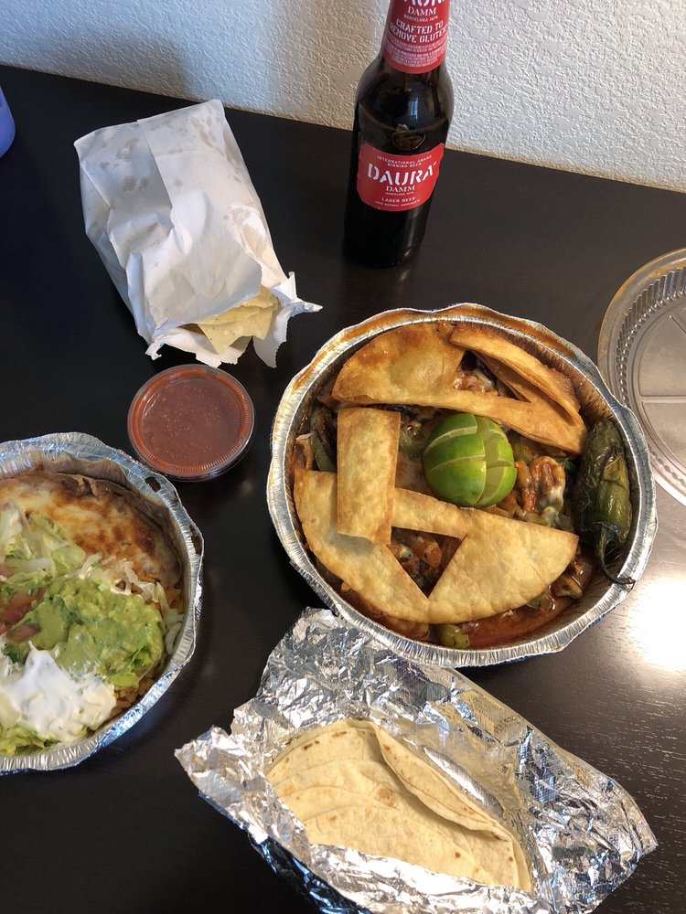 El Charro Logo