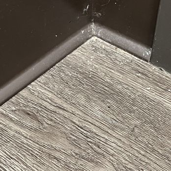 Xpress Wellness Urgent Care - Shawnee - Dirty floors in patient room - Urgent Care Near Me - Shawnee, Oklahoma Xpress Wellness Urgent Care - Shawnee - Dirty floors in patient room - Urgent Care Near Me - Shawnee, Oklahoma