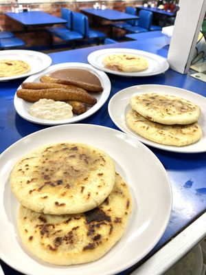 La Flor Blanca Salvadoreña by null