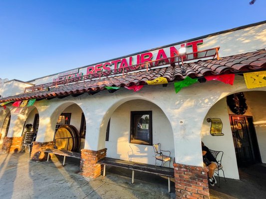 El Sombrero by null