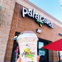 Palacana - Service was quick and the ice cream and treats were amazing. Lots of flavor options to choose from.