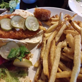 Farmers Gastropub - Fish tacos SHARON STYLE - Gastropubs Near Me - Springfield, Missouri