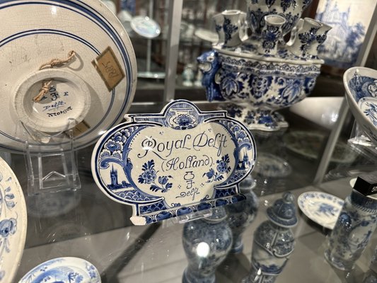 Royal Delft by null