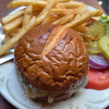 Multnomah Falls Lodge Restaurant - Mushroom burger - New American Near Me - Bridal Veil, Oregon Multnomah Falls Lodge Restaurant - Mushroom burger - New American Near Me - Bridal Veil, Oregon