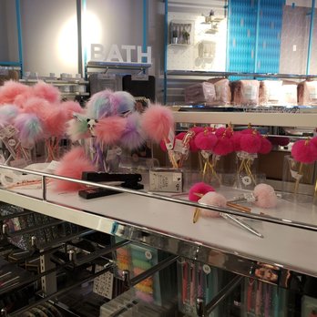Primark - Accessories Near Me - King of Prussia, Pennsylvania Primark - Accessories Near Me - King of Prussia, Pennsylvania