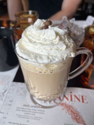 Janine Café-Brunch by null