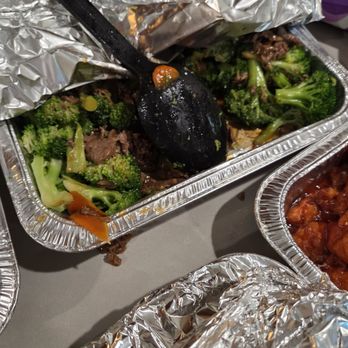 Happy Party Tray Catering - Broccoli beef - Caterers Near Me - Rosemead, California Happy Party Tray Catering - Broccoli beef - Caterers Near Me - Rosemead, California