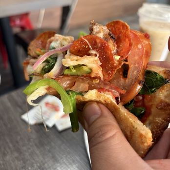 Fat Tomato Pizza - Pizza Near Me - Los Angeles, California Fat Tomato Pizza - Pizza Near Me - Los Angeles, California