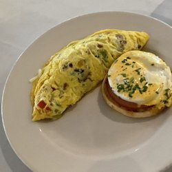 Manor House Banquet & Conference Center - Omelet station & poached egg
