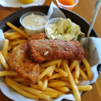 Coconut's Fish Cafe - Kamaole - Fish and fries - Seafood Near Me - Kihei, Hawaii