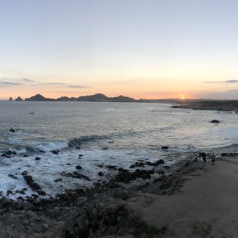 Sunset Monalisa - Breathtaking views - Mediterranean Near Me - Cabo San Lucas, BCS