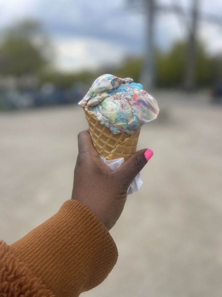 HUTCH’S HARBOUR FRONT Updated September 2024 19 Reviews 325 Bay