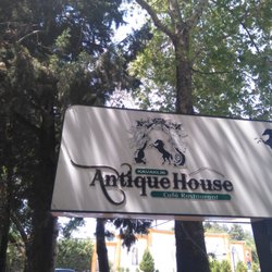 Antique House