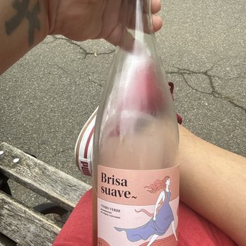 Vino Bueno Liqueur - Beer, Wine & Spirits Near Me - Brooklyn, New York Vino Bueno Liqueur - Beer, Wine & Spirits Near Me - Brooklyn, New York