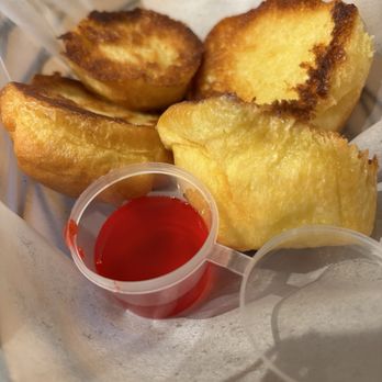 Liliha Bakery - Butter Rolls - Breakfast & Brunch Near Me - Honolulu, Hawaii