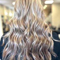 Strandz Salon - Beautiful Blonde Balayage by Lauren at Strandz Salon in Oviedo